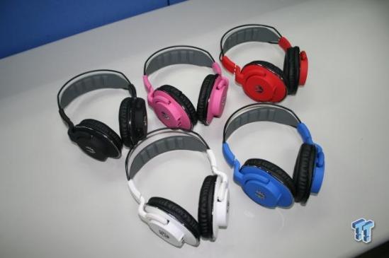 bitFenix_enters_in_the_audio_market_flo_headset_is_their_first_production_2